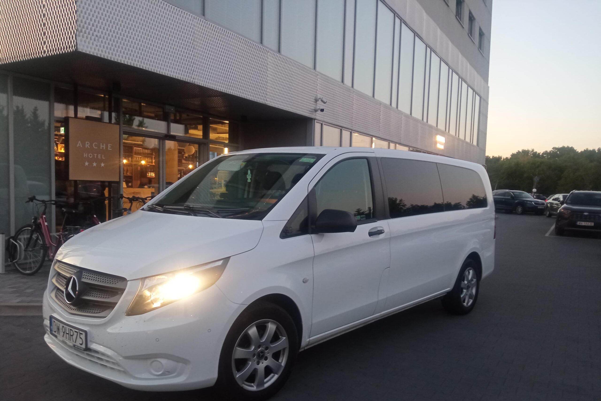 wynajem busa z kierowcą wroclaw